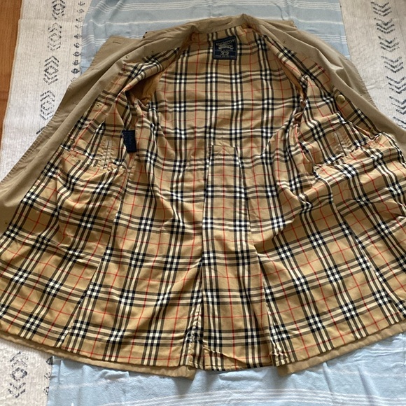 Vintage Burberry Trench Coat - Picture 6 of 10